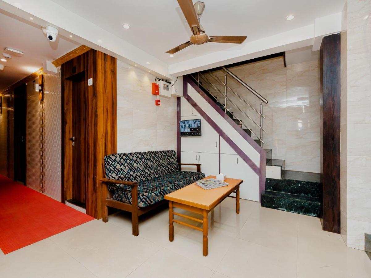 Hotel Kgn Near Cst Railway Station Mumbai And Haj House Mumbai Near Crawford Market Bombaj Zewnętrze zdjęcie