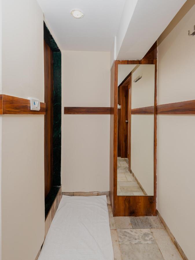 Hotel Kgn Near Cst Railway Station Mumbai And Haj House Mumbai Near Crawford Market Bombaj Zewnętrze zdjęcie