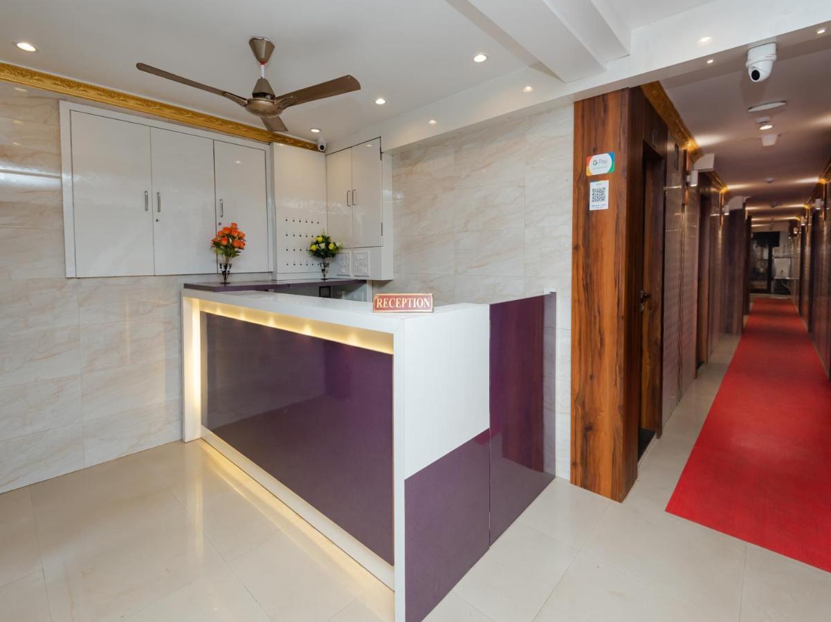 Hotel Kgn Near Cst Railway Station Mumbai And Haj House Mumbai Near Crawford Market Bombaj Zewnętrze zdjęcie