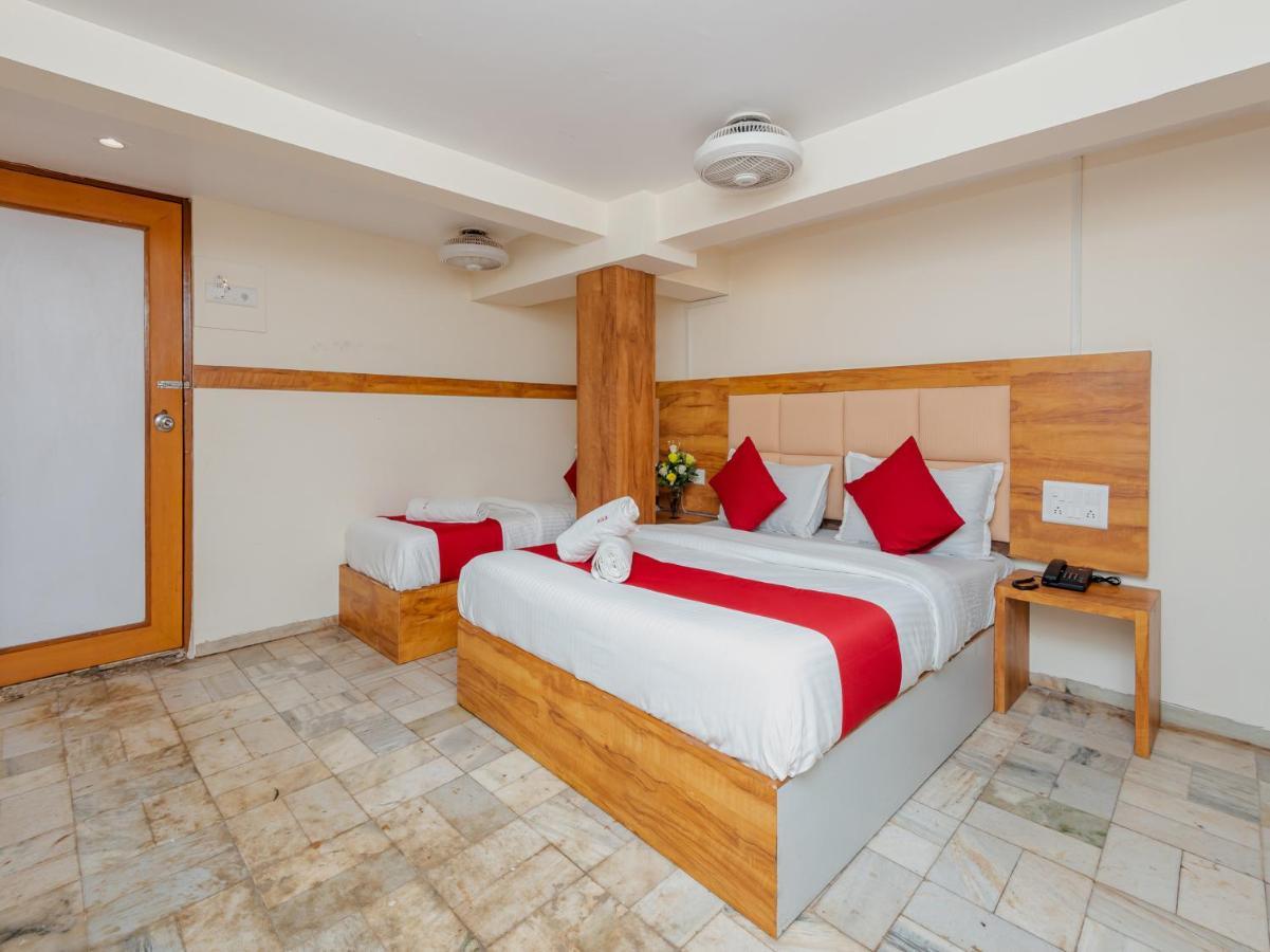 Hotel Kgn Near Cst Railway Station Mumbai And Haj House Mumbai Near Crawford Market Bombaj Zewnętrze zdjęcie